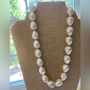 Chunky Hand Knotted Glass Faux‎ Pearls Vintage Necklace Magnetic Clasp